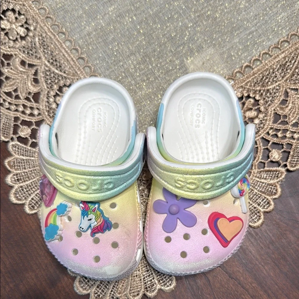 Toddler Unicorn Crocs - Picture 5 of 8